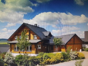 Berglodge für 10 Personen mit Sauna und Yacuzzi
